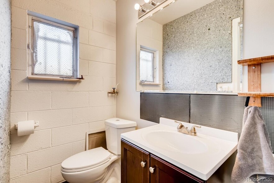 More Photos Of 3015 W 9th Ave, Denver Freestanding For Sale