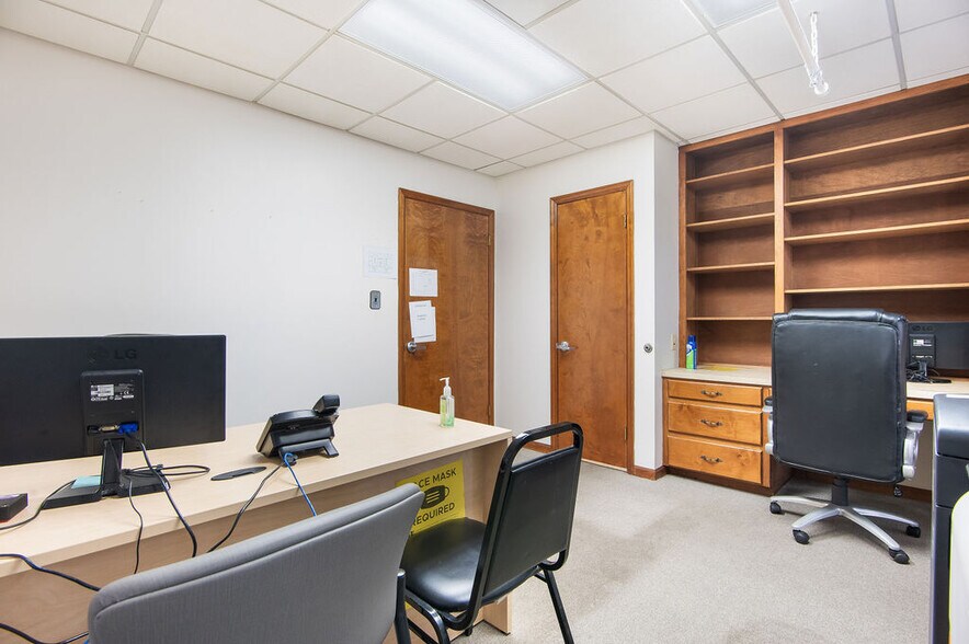 More Photos Of 231 Memorial Dr, Jacksonville Medical For Sale