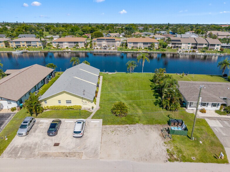More Photos Of 4520 SE 5th Pl, Cape Coral Apartments For Sale