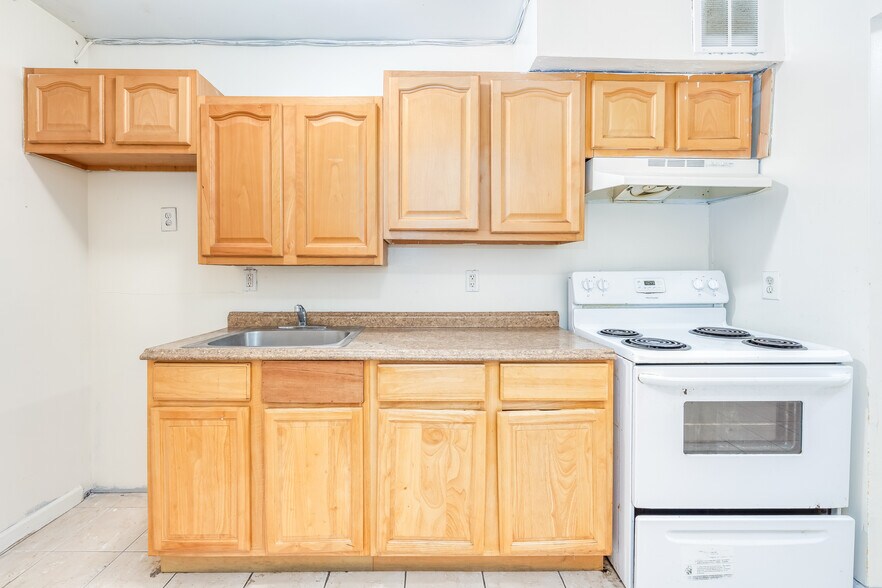 More Photos Of 311 Beach 53rd St, Far Rockaway Apartments For Sale