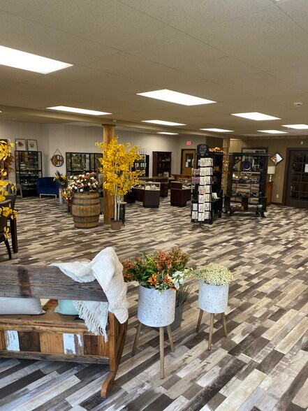 More Photos Of 2510 Spurgin Rd, Missoula General Retail For Lease