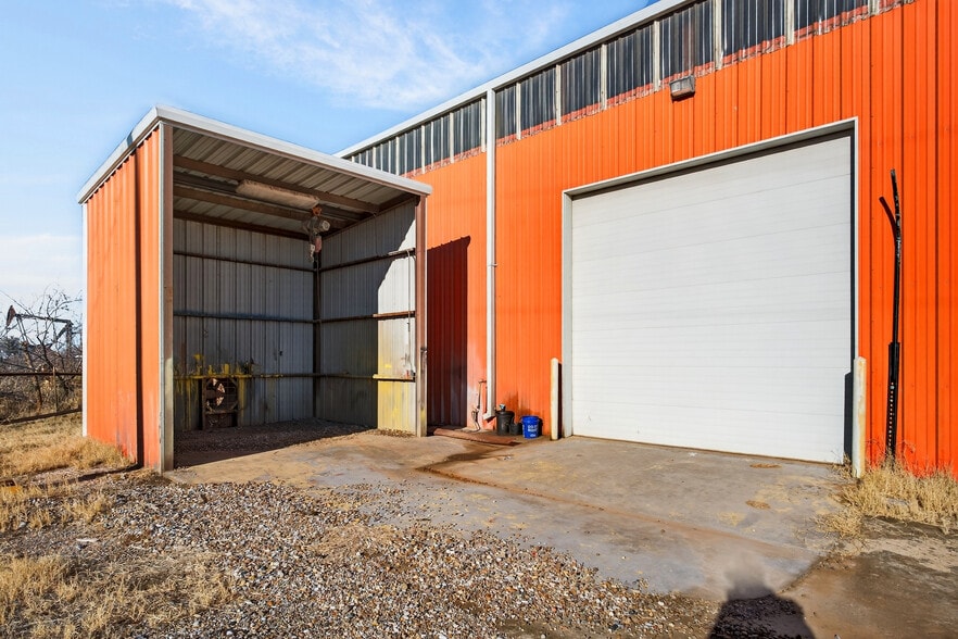 More Photos Of 2716 Judy Ave, Odessa Warehouse For Sale