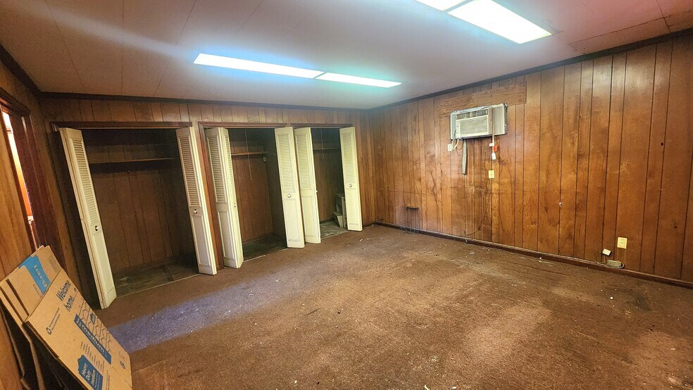 More Photos Of 2344 N Lumpkin Rd, Columbus Office For Sale