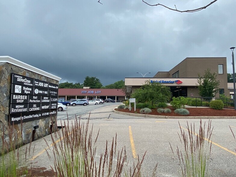 More Photos Of 98-116 Main St, Medway Unknown For Lease