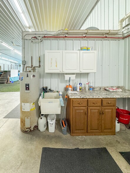 More Photos Of W5172 County Road O, Plymouth Warehouse For Lease