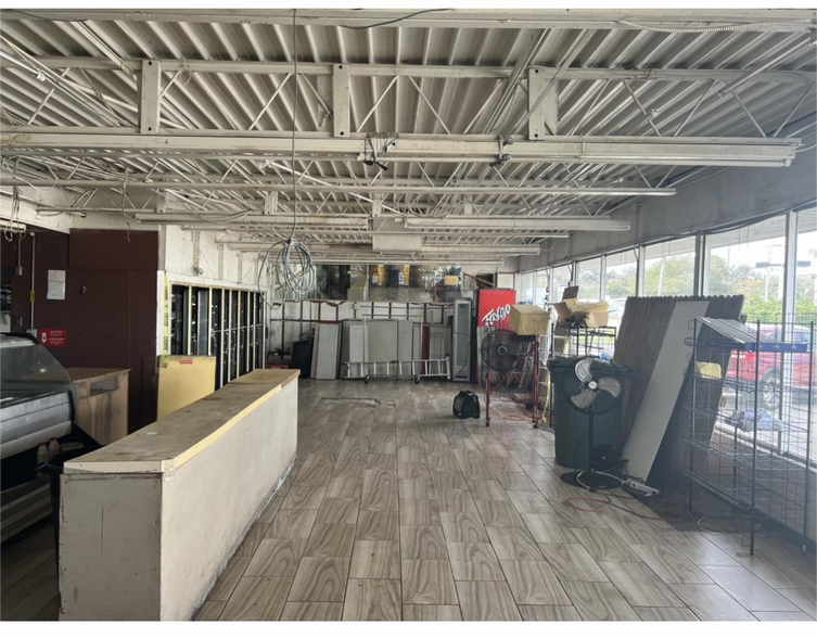 More Photos Of 1027 Mason Ave, Daytona Beach General Retail For Sale