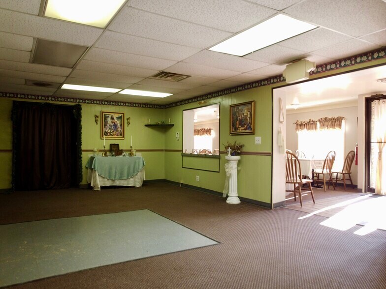 More Photos Of 10423 Flat Shoals Rd, Covington Restaurant For Sale