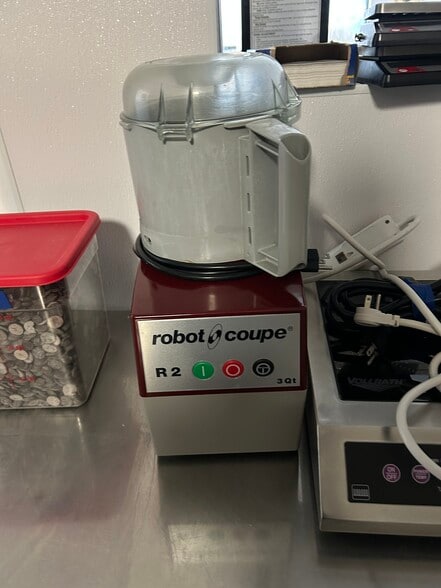 More Photos Of 901 Abernathy Rd, Sandy Springs Apartments For Sale