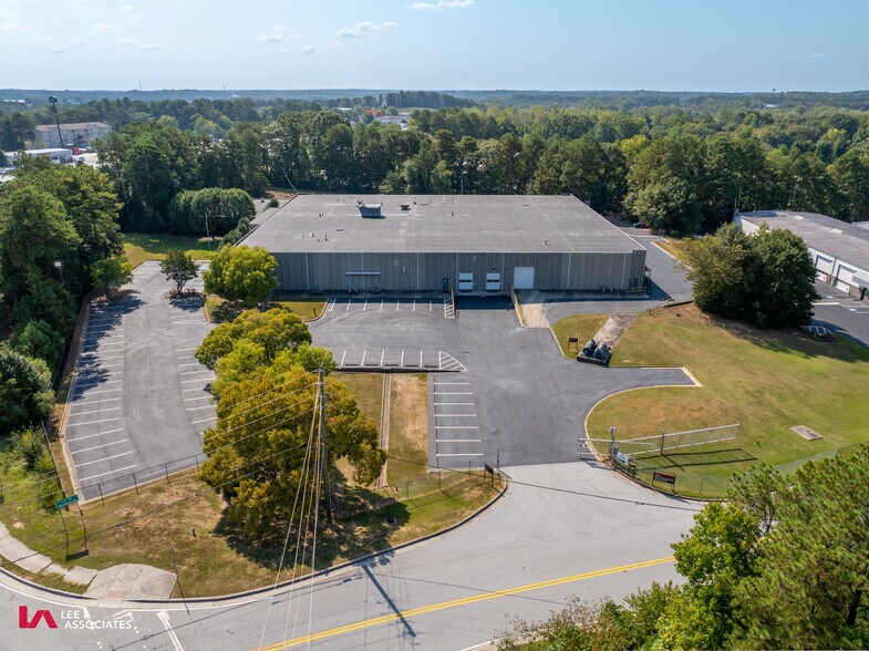 More Photos Of 5125 Highway 85, College Park Warehouse For Sale