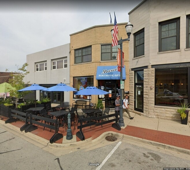 More Photos Of 327-329 Waukegan Ave, Highwood Storefront For Lease