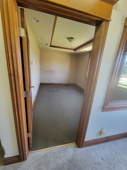 More Photos Of 3165 Yeager Dr, Green Bay Unknown For Lease
