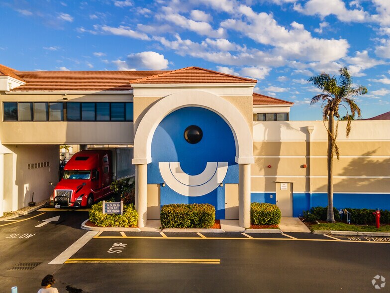 More Photos Of 1181 S Rogers Cir, Boca Raton Research And Development For Lease