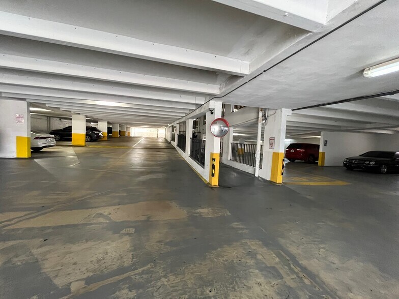 More Photos Of 1920 E Hallandale Beach Blvd, Hallandale Beach Medical For Lease