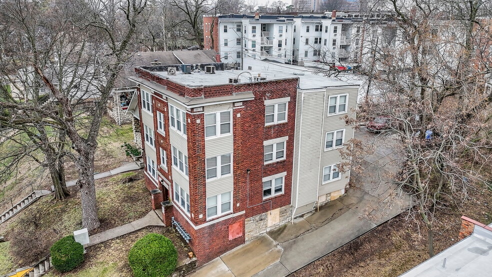 More Photos Of 4226-4228 Locust St, Kansas City Apartments For Sale