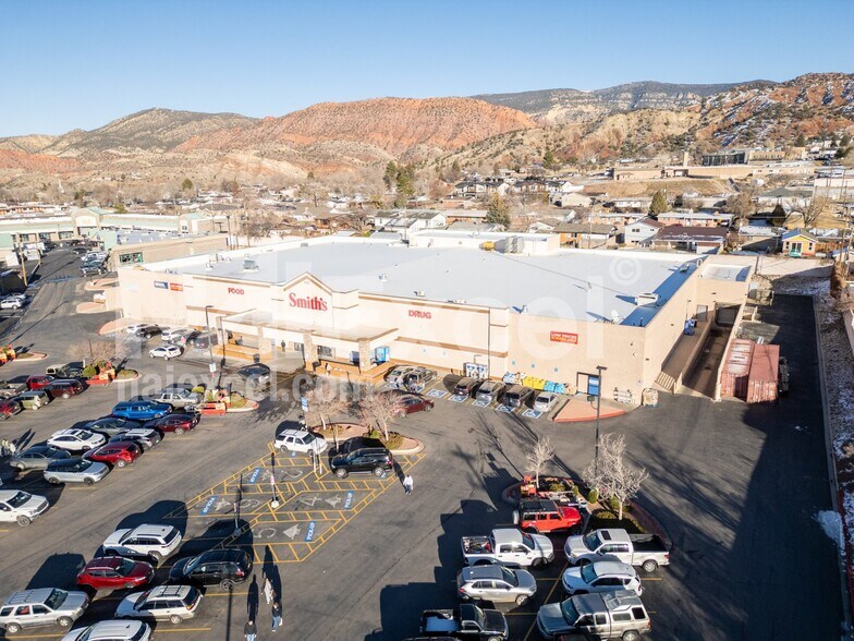 More Photos Of 633 S Main St, Cedar City Freestanding For Lease