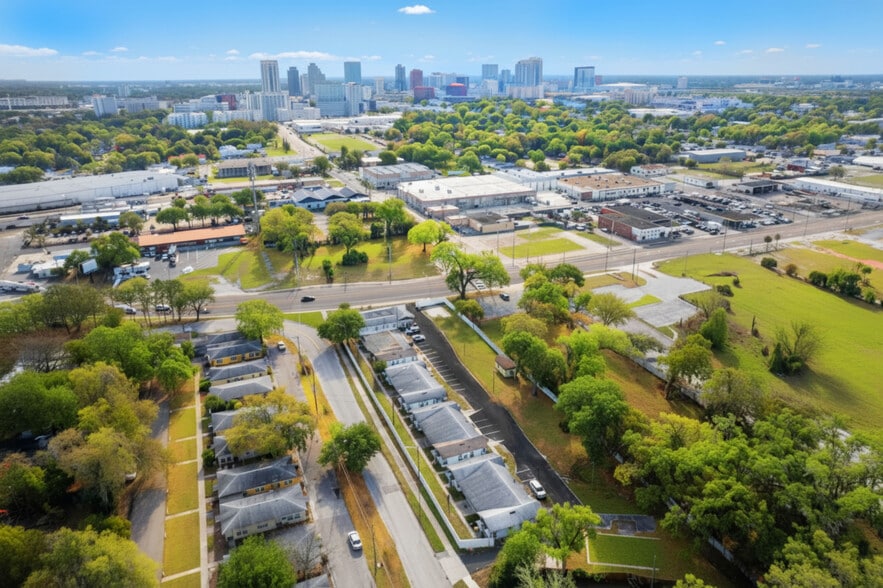 Primary Photo Of 518 N Orange Blossom Trl, Orlando Apartments For Sale