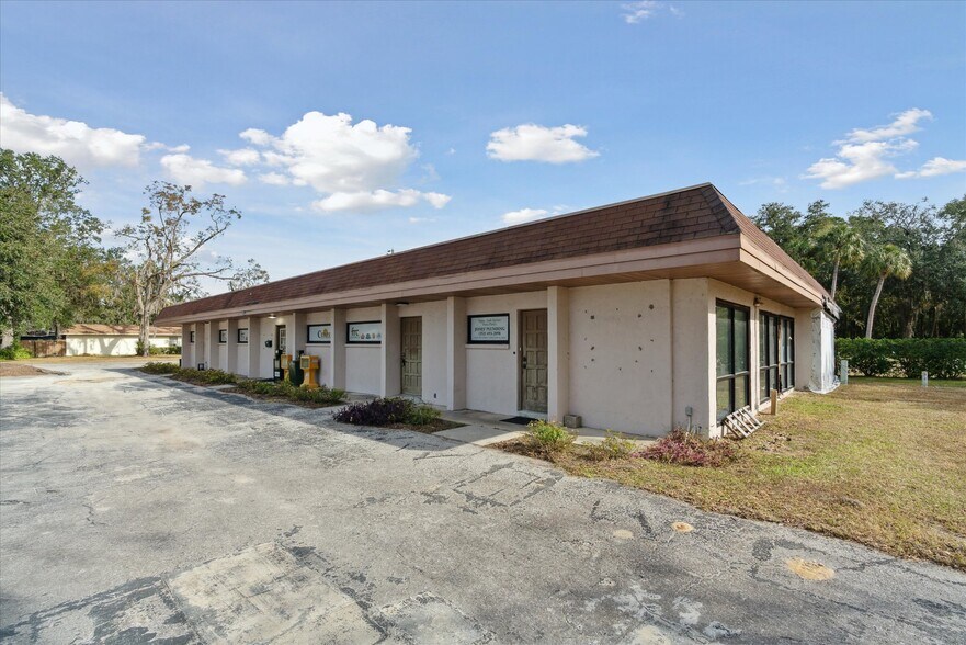 More Photos Of 13 Ne 3rd St, Chiefland Office For Sale