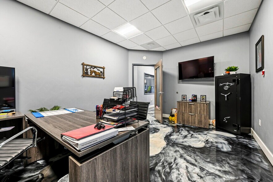 More Photos Of 7302 Cole Vw, Colorado Springs Office For Sale