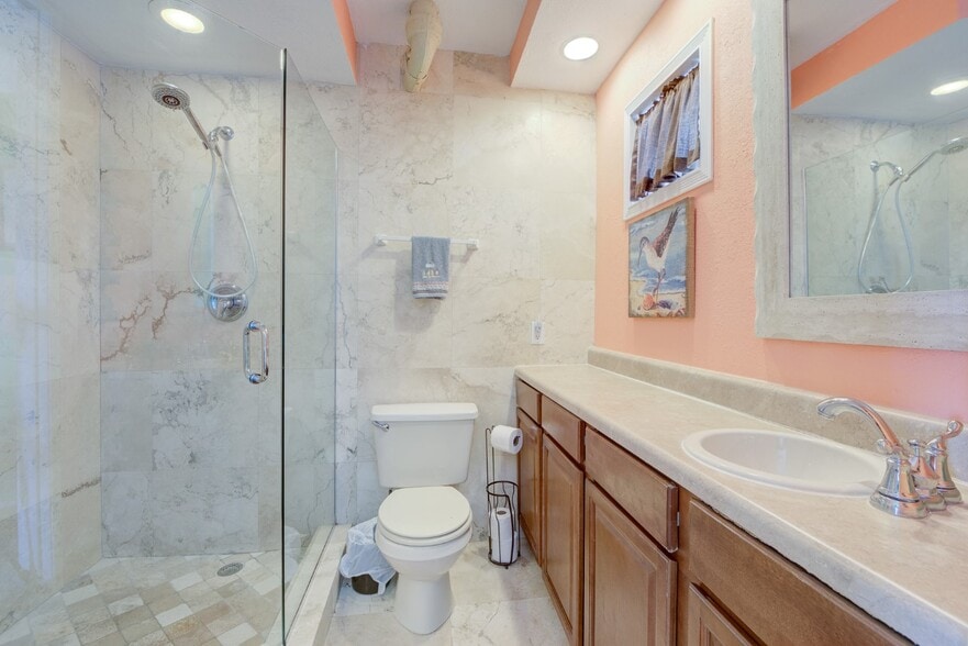 More Photos Of 3401 NE 10th St, Pompano Beach Hotel For Sale