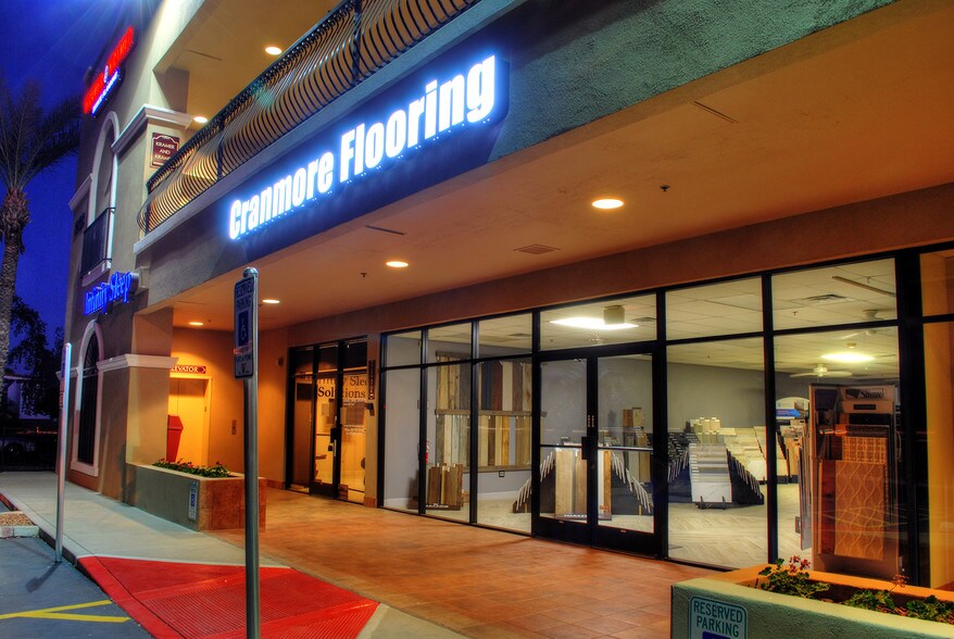 More Photos Of 12133 W Bell Rd, Surprise Storefront Retail Office For Lease