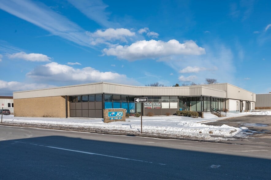More Photos Of 35 Pine St, Manchester Manufacturing For Lease