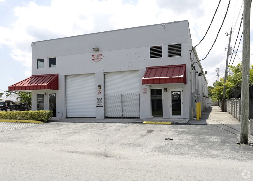 More Photos Of 7121 SW 43rd St, Miami Warehouse For Lease