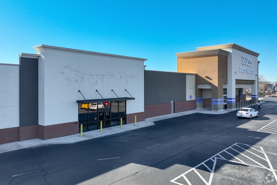 More Photos Of 100 Spalding Square, Griffin Unknown For Lease