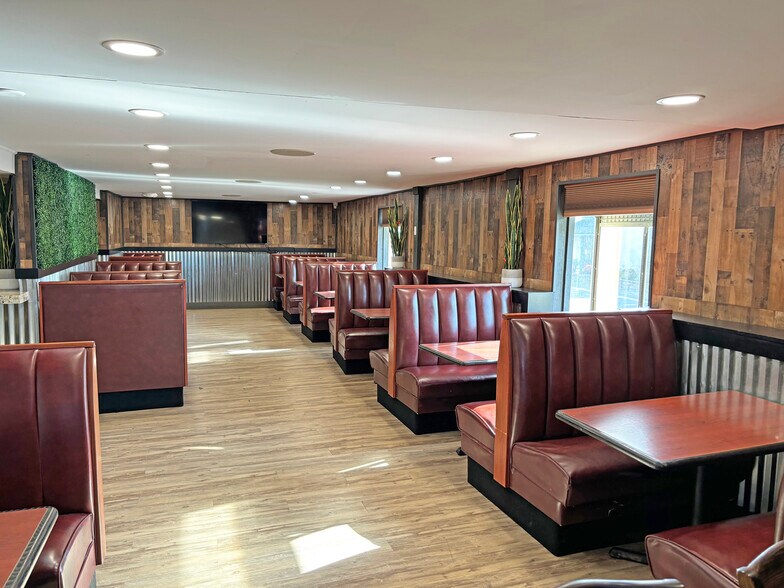 More Photos Of 1013 Reading Ave, Boyertown General Retail For Sale