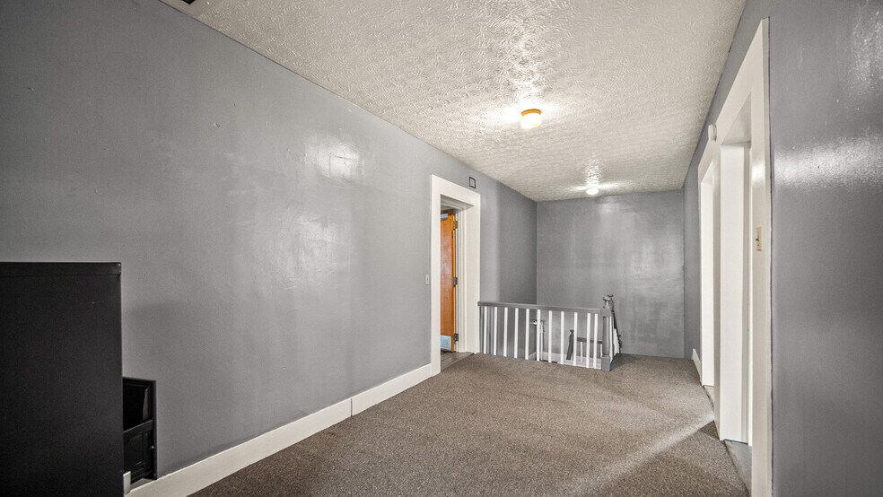 More Photos Of 111 W Main St, West Union Flex For Sale