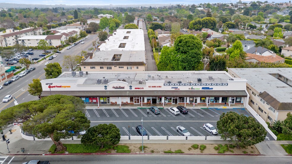 More Photos Of 11700 National Blvd, Los Angeles General Retail For Sale
