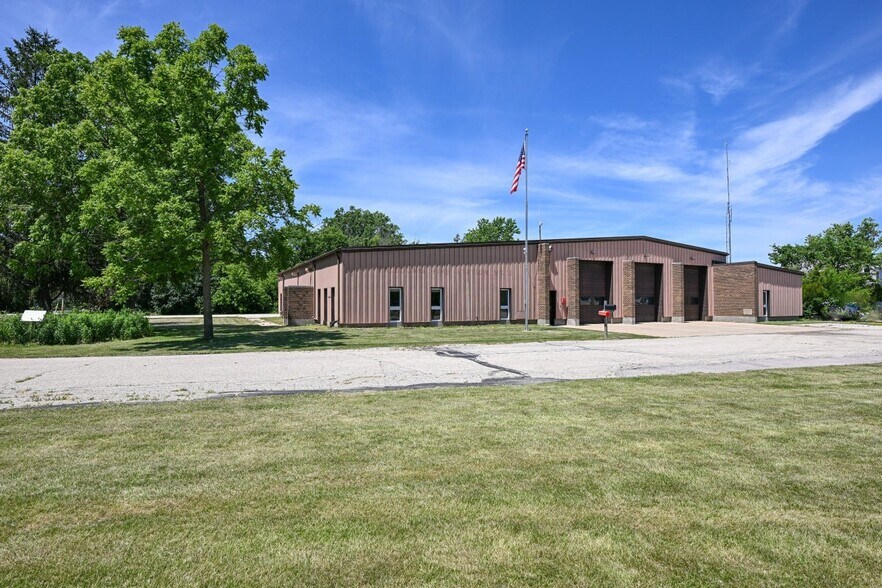 More Photos Of 6040 Douglas Ave, Caledonia Police Fire Station For Sale