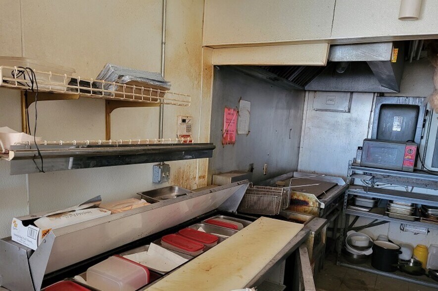 More Photos Of 9317 Highway 8, Orienta General Retail For Sale