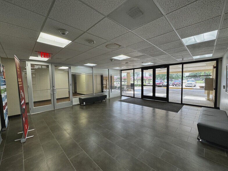 More Photos Of 21660 Kingsland Blvd, Katy Medical For Sale