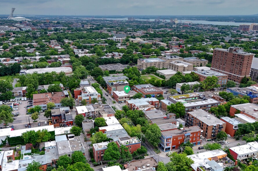 More Photos Of 4349 Av Papineau, Montréal Land For Sale