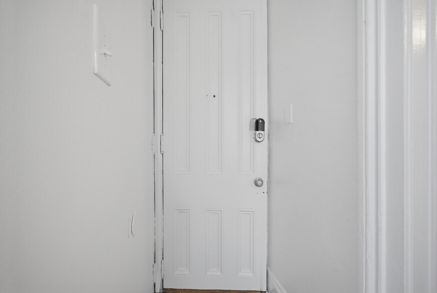 More Photos Of 367 Middle St, Portsmouth Apartments For Sale