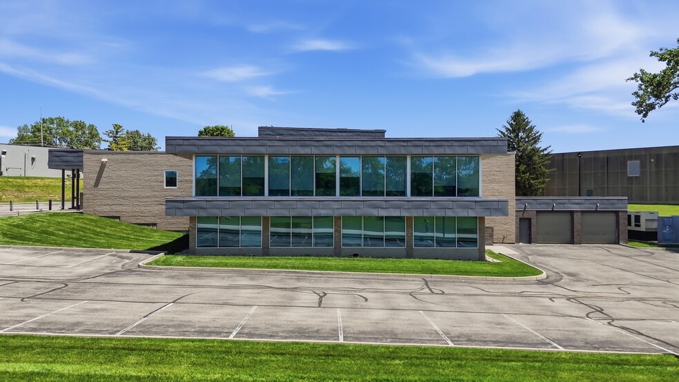Primary Photo Of 6450 Sand Lake Rd, Dayton Office For Sale