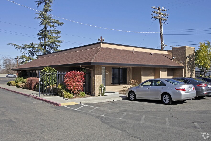 More Photos Of 3132-3136 Auburn Blvd, Sacramento Office For Sale