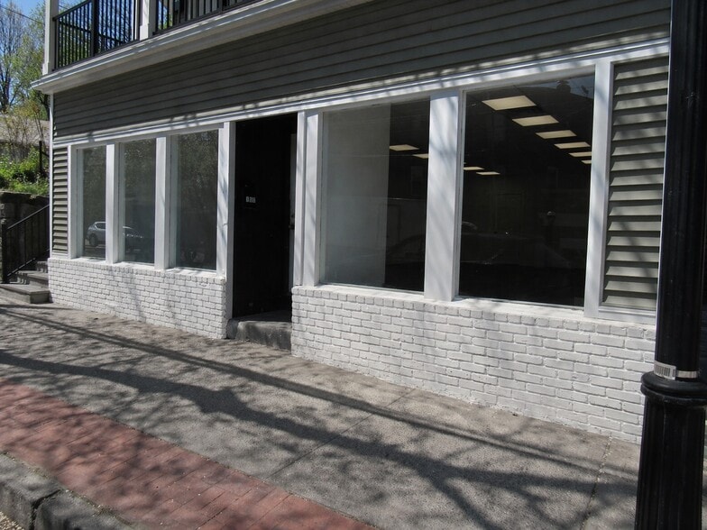 Primary Photo Of 123 Grand St, Croton-on-Hudson Apartments For Lease