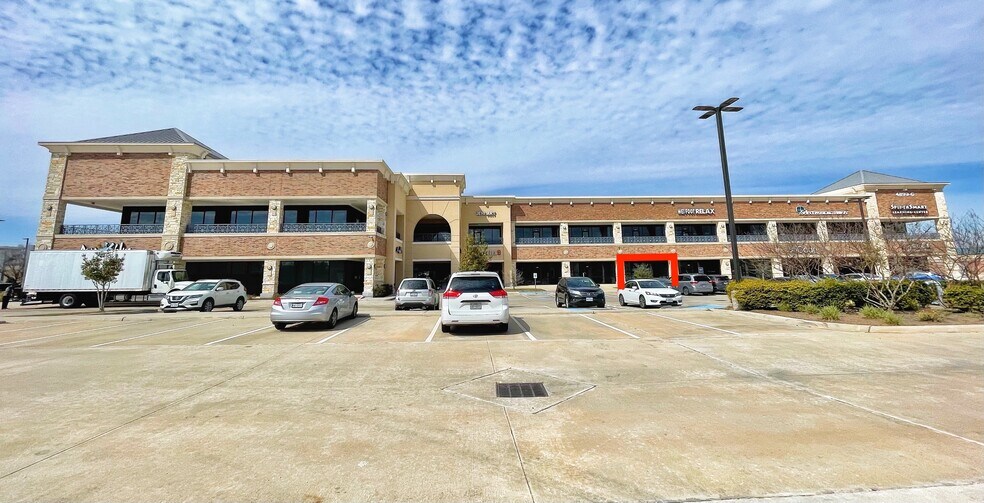 More Photos Of 4899 Highway 6, Missouri City Restaurant For Lease