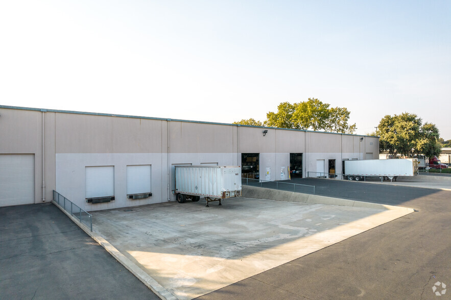 Primary Photo Of 841-849 F St, West Sacramento Warehouse For Lease