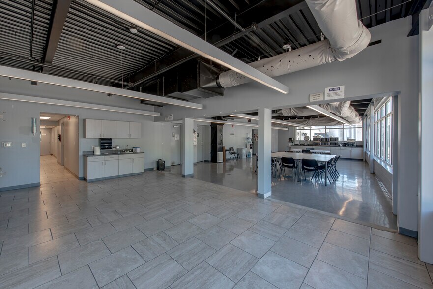 More Photos Of 9404 Ooltewah Industrial Dr, Ooltewah Manufacturing For Sale