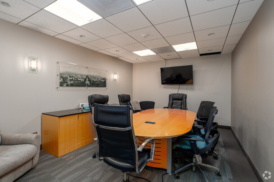 More Photos Of 111 Grant Ave, Endicott Office For Sale