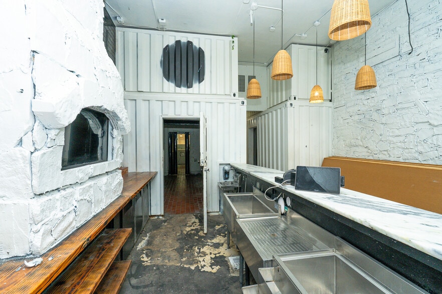 More Photos Of 1126 Central Ave, Saint Petersburg Loft Creative Space For Lease