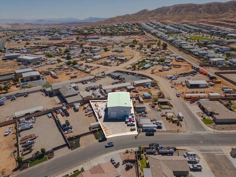 More Photos Of 1645 S Arabian Way, Washington Warehouse For Lease