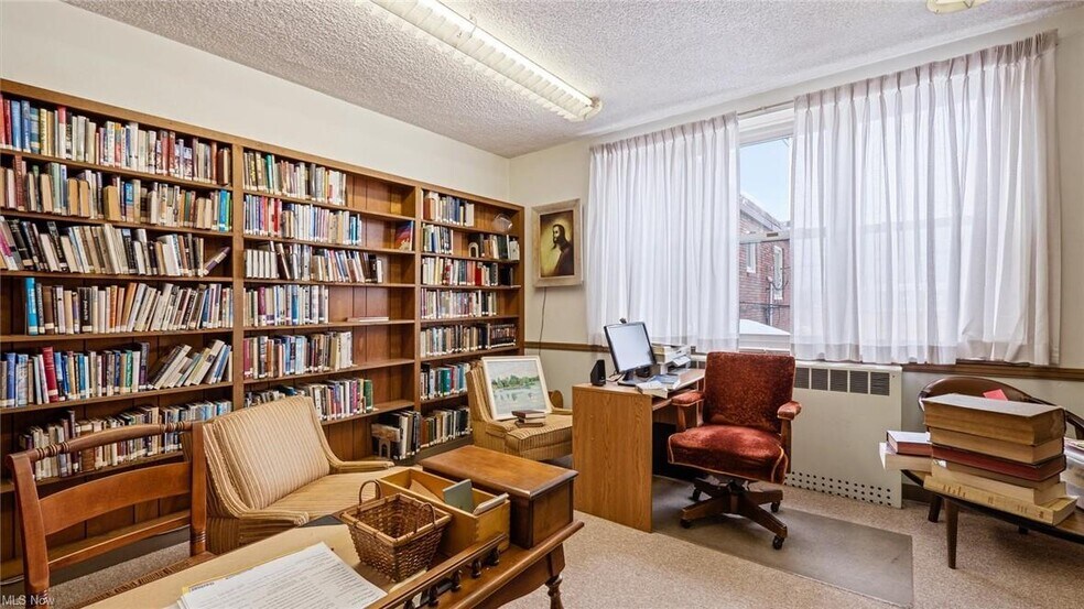 More Photos Of 130 N 7th St, Cambridge Religious Facility For Sale