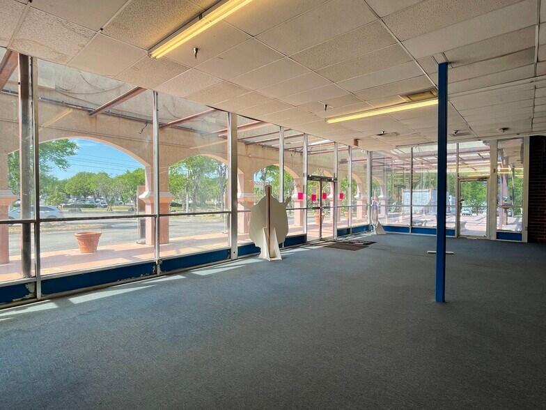 More Photos Of 1420 NW 23rd Ave, Gainesville General Retail For Lease