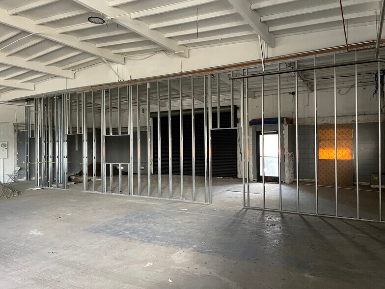 More Photos Of 17115 Lakewood Blvd, Bellflower Auto Repair For Lease