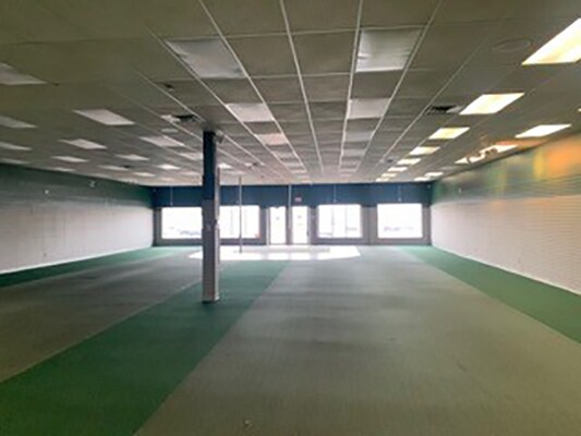 More Photos Of 1003-1047 W 7th St, Auburn Unknown For Lease