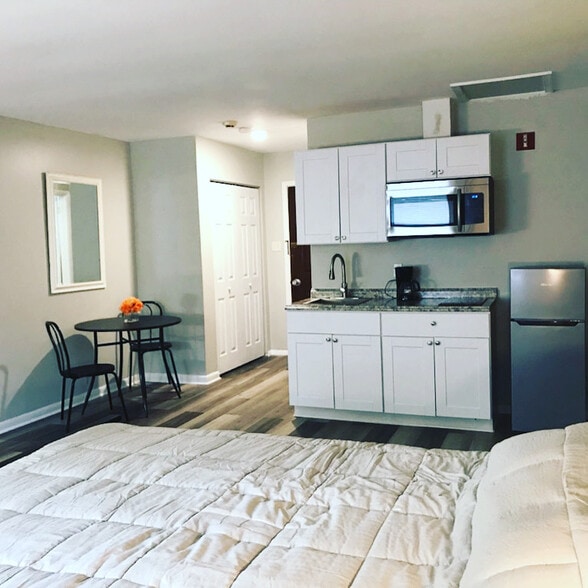 More Photos Of 792 Bethlehem Pike, Colmar Hotel For Sale