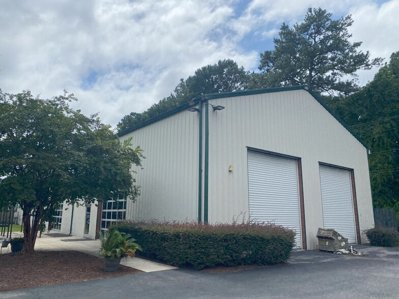 Primary Photo Of 517 A Long Point Rd, Mount Pleasant Warehouse For Sale